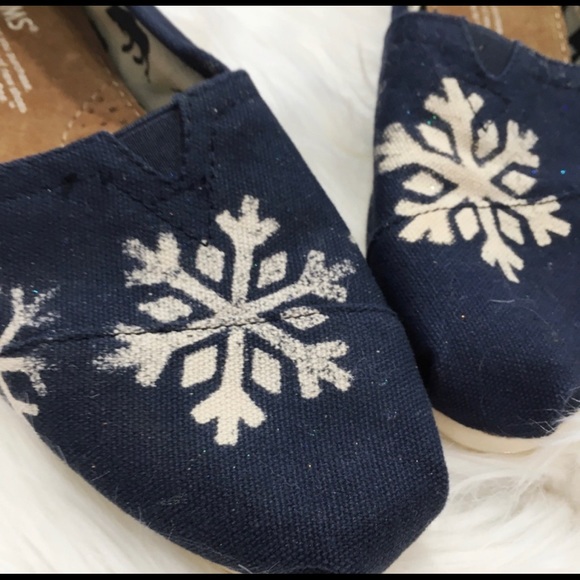 NWT Toms Classics Bleached Snowflake Navy Blue 6.5 - Picture 4 of 6